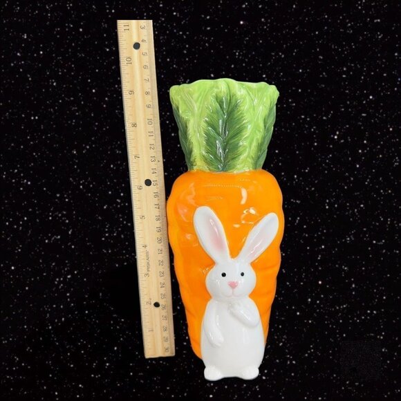 Ceramic Porcelain Bunny And Carrot Tall Vase 3D Figural Whimsical Vase 9"Tall - Picture 3 of 10